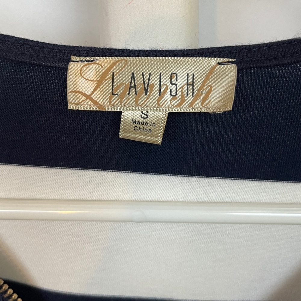 Dark Blue and White Striped Short Sleeve Blouse Small - Picture 5 of 6
